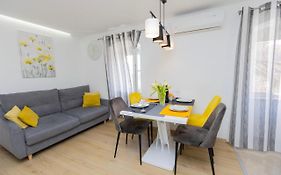 Modern Cozy Apartment Bonnie In Center Of Split.